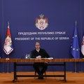 Vučić pozvao na smirivanje tenzija i početak razgovora: Pomerite se ako hoće da vas udare