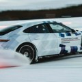 Porsche Taycan GTS postavio novi Ginisov svetski rekord za drift na ledu