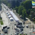 Pristalice vlasti i dalje blokiraju saobraćaj ispred Skupštine Srbije: „Blokaderi 2.0“ već 16 dana u belim šatorima