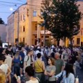 Инцидент код Правног факултета: Возач покушао да пробије блокаду, полиција реаговала