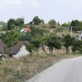 Bolesnog sina nosi 300 metara u rukama do glavnog puta! Potresna priča o požrtvovanoj majci iz okoline Prijepolja Nadležni…