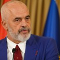 Otkaz u Albaniji: Zamenik ministarke policije razrešen zbog pušenja na nedozvoljenom mestu