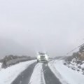 Pao prvi sneg u Srbiji Ovde će se zabeleti vrlo brzo (video)