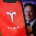 Ilon Mask u panici: Tesla se raspada, inženjeri bukvalno beže!