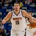 Deveti tripl-dabl nezaustavljivog Jokića! Nikola je dominirao na terenu, njegov Denver je slavio, ali zbog jedne stvari će što…