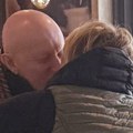 (Paparaco): Ksenija Mijatović se sočno ljubi u kafiću sa starijim tipom - na njegovoj ruci prsten: Prvi put nakon razvoda…