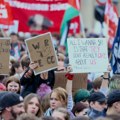 Hiljade mladih na protestima protiv uvođenja vojne obaveze