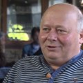 Deda Paja je najstariji ugostitelj u Vrdniku, a zbog jedne odluke iz mladosti kod njega nijedan gost ne odlazi kući pre zore