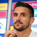 Zvanično, Dušan Tadić predstavljen u novom klubu: Kapiten Srbije nakon Ajaksa pojačao giganta