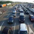 Bez zadržavanja na naplatnim stanicama AMSS: Automobili na Horgošu čekaju do dva sata