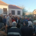 Predsednik Vučić danas obišao i sela Kostur i Blato i poručio: Ljudi koji vole svoju zemlju – NAJVEĆA SU SNAGA SRBIJE