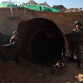 Izrael otkrio najveći Hamasov tunel do sada; Ministarstvo zdravlja u Gazi: Najmanje 90 poginulih u napadima na kamp Džabalija
