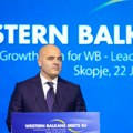 Predsednik vlade Severne Makedonije najavio ostavku, tehnički premijer biće Talat Džaferi iz DUI