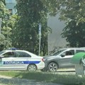 (Ne)srećnik: Centar Kragujevca – Džipom se u po bela dana zakucao u policijski auto.