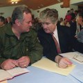 Prijava Zoranu Šarencu: Majke Srebrenice i Udruženje žrtava i svedoka genocida prijavili novnara zbog Karadžića