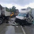 Strašne slike sa mesta nesreće Sudar dva kamiona na putu Užice-Bajina Bašta: Vozila skroz uništena, saobraćaj otežan