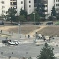 Stravičan sudar na Novom beorgadu: Ima povređenih, jedno vozilo izletelo na pešački, Hitna pomoć na licu mesta (foto)