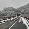 Putevi Srbije upozoravaju: Poledica preti na putevima, budite oprezni!