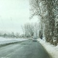 Bez zadržavanja na granicama, ali oprez na putevima! Poledica širom Srbije, Fruška gora prohodna za putnička vozila (foto)