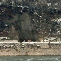 Topljenje snega pokrenulo klizište u Šehovića polju, kamenje zatrpalo saobraćajnicu koja se rekonstruiše