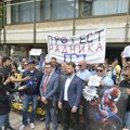 Радници ГСП-а предају захтеве Шапићу: Шта све траже?