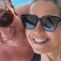 Glumica sa 10 godina starijim suprugom krstari morem: Posle 25 godina braka cveta im ljubav - ne skidaju osmeh