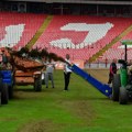 Ozbiljni radovi na marakani, sve treba da bude spremno za ligu šampiona: Zvezda postavlja najmoderniju hibridnu podlogu