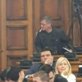 Ćuta tražio reč iako je kažnjen: Rasprava o razrešenju ministra Radeta Baste prekinuta na kratko