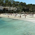 Više hiljada Španaca protestovalo na Majorci zbog “prekomernog turizma”