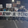 Zaječarci u blokadi: "Iz prostorija SNS-a izašlo nepoznato lice i pretilo našoj aktivistkinji, sačekali je i ispred stana"