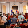 Predstavnici opozicije pregledaju izborni materijal u Zaječaru