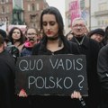 Desničari širom Poljske na skupovima protiv migracija, antifašističke organizacije im se protive