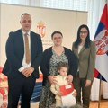 Velika pomoć države majkama u Srbiji: Uručene subvencije u visini od 900.000 evra za kupovinu prve nekretnine