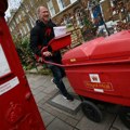 Britanska pošta na meti kritika zbog objave o „selidbi” nakon Starmerove ostavke