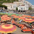 Sendvič na plaži izazvao buru u Italiji – da li privatna kupališta smeju da zabrane hranu od kuće