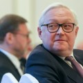 Rjabkov: Nije isključen trilateralni sastanak Putina, Trampa i Sija