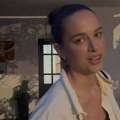 Prizor ispred srpskog manastira ostavio Špankinju bez teksta: Zbog ovog detalja obožava Srbiju (video)