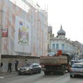 Uskoro se završavaju radovi na rekonstrukciji fasade zgrade sa figurama atlasa u centru grada