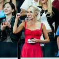 Kada se ona pojavi sve staje! Vrela plavuša rezervisala mesto na "Rod Lejver Areni": Đoković i Fric ostaće u drugom planu!