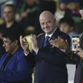 Infantino odbacio navode o promeni fudbalskih pravila: Dajem crveni karton plavom kartonu