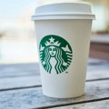 Starbucksova prodaja pala drugi uzastopni kvartal