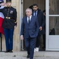 "Нема игнорисања дечјих злочина": Фрнацуски премијер најавио пробно постављање сигурносних капија на улазу у школе