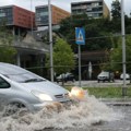 Snažna oluja preti Sloveniji večeras, izdato hitno upozorenje: Očekuju se obilni pljuskovi i grad
