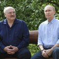 Lukašenko o Putinu: „Ukažite mu poštovanje ili dogovor otpada“