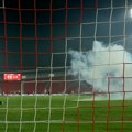 UŽIVO Zvezda gubi, navijači dva puta prekinuli meč - Stojković na udaru