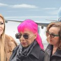 Na sahranu Halida Bešlića došle privatnim avionom: Ove tri pevačice u Sarajevo doletele sa srpskim moćnikom