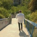 Oštećeno stepenište koje koriste i đaci: Građani Čukarice traže sanaciju pre početka školske godine