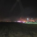 Požar kod aerodroma "Nikola Tesla" Gori rastinje, vatrogasci na terenu