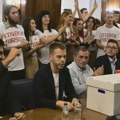 Studentski pokret predao RIK-u listu "Studentska lista - Studenti pobeđuju" za vanredne parlamentarne izbore (FOTO, VIDEO)