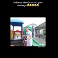 Poznati srpski Jutjuber presretao decu po parkićima i zvao ih da idu na more: Odgovor jednog klinca je genijalan